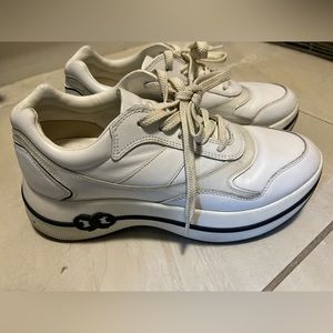 Tory Burch Sneakers